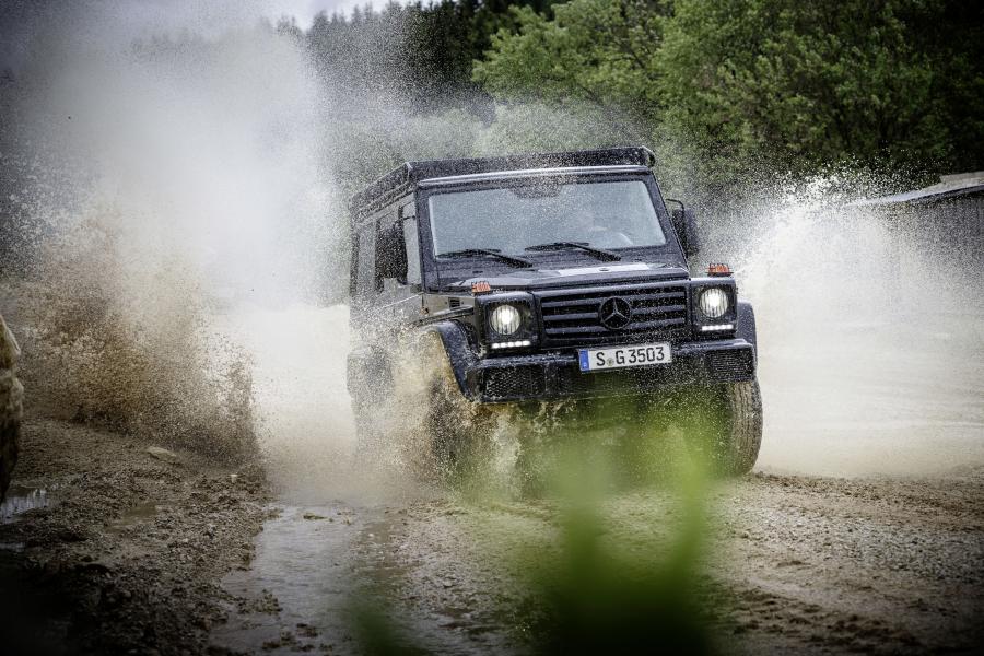  Mercedes-Benz G350 d Professional 2016 года  (фото 5 из 9)